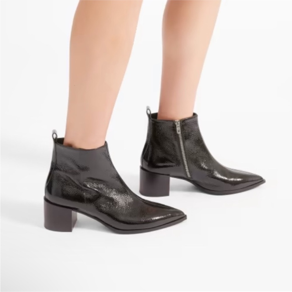 Everlane Boss Shortie Boot Black Patent Tuscan Leather Size 8 Bb1